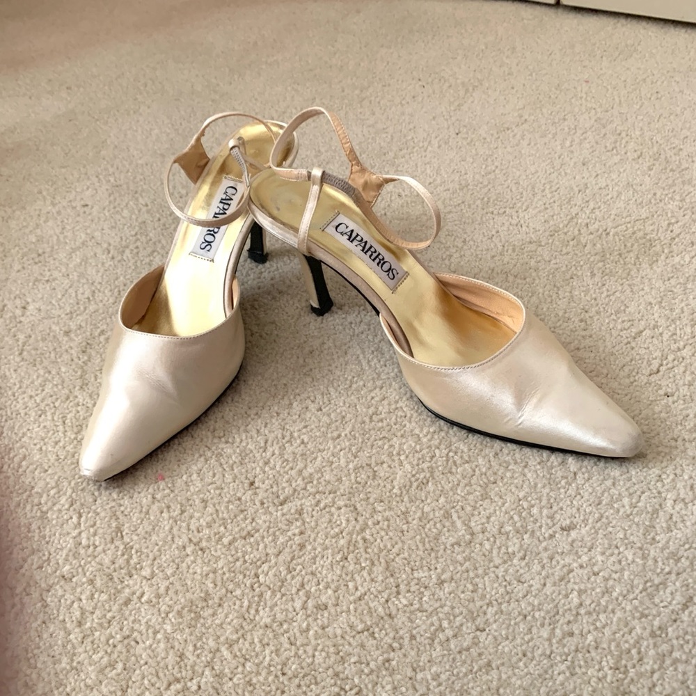 Ivory Satin Dress Shoes, 7M, Caparros, Leather Sole. Worn once.